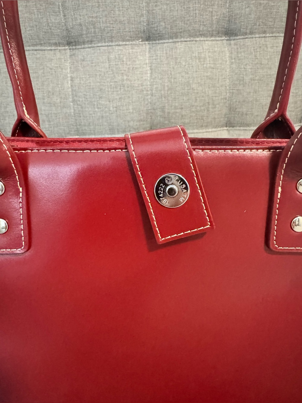 Wilsons Leather Red Patent Tote Shoulder Bag Satchel - Picture 3 of 16